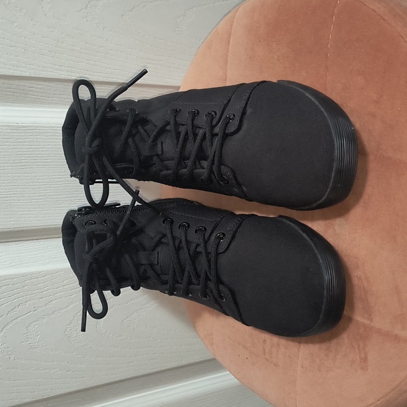 Dr. Martens Rozarya Canvas Casual Boots Women's 6 / Men's 5 - Picture 2 of 8